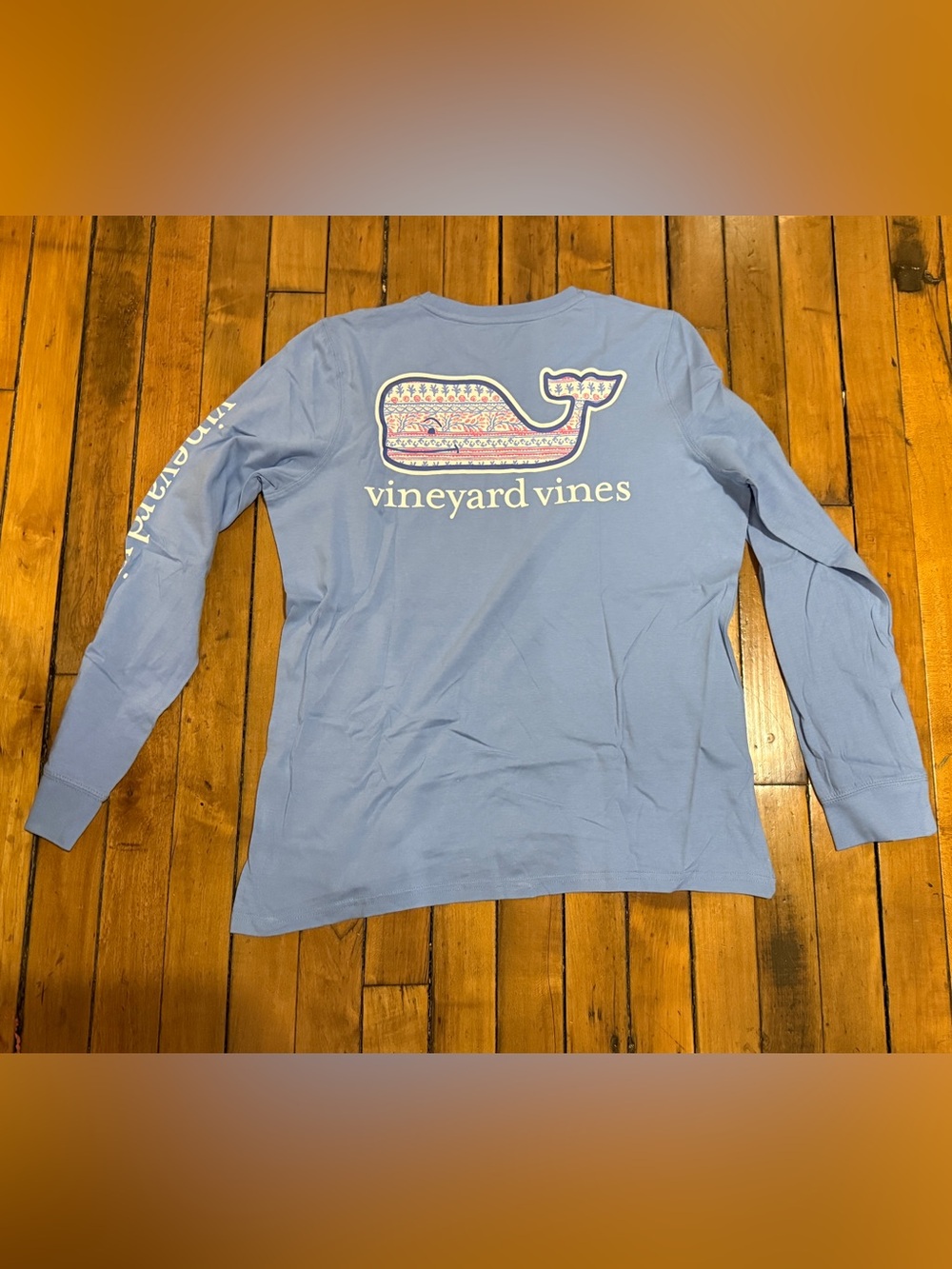 Vineyard Vines shirt - EUC!